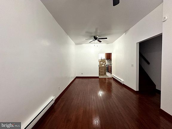 3rd image of 720 Winton St