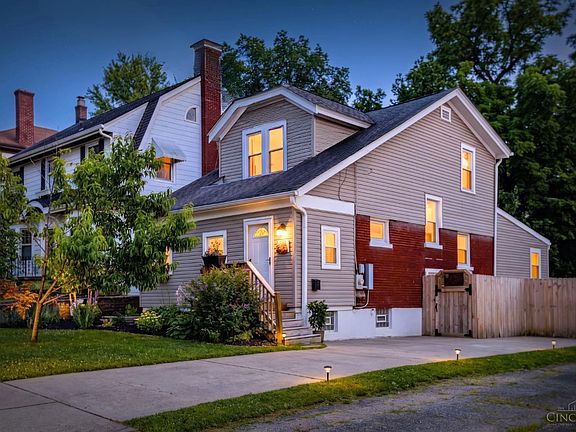 2nd image of 2149 Cathedral Ave