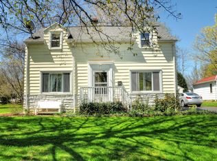 126 Alpine Rd, Rochester, NY 14612