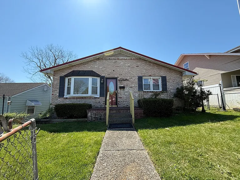 621 Hamilton St — Photo 1