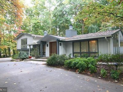 7415 Nevis Rd, Bethesda, MD, 20817