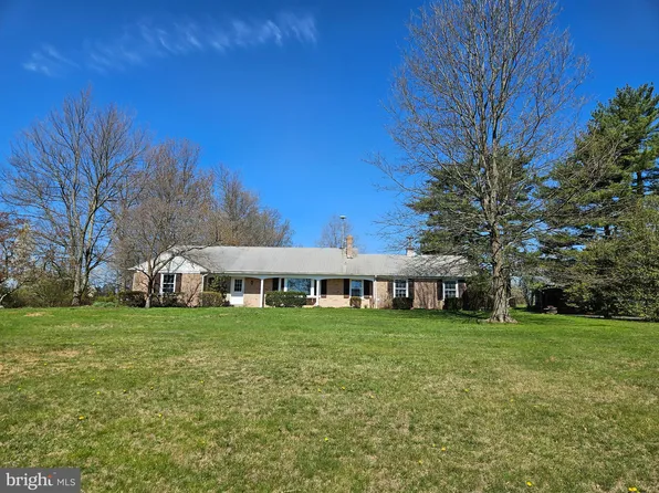 2218 Upper Stump Rd, Perkasie, PA 18944