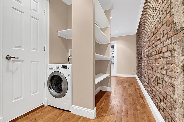 Rented by Cooper & Cooper Real Estate | media 9