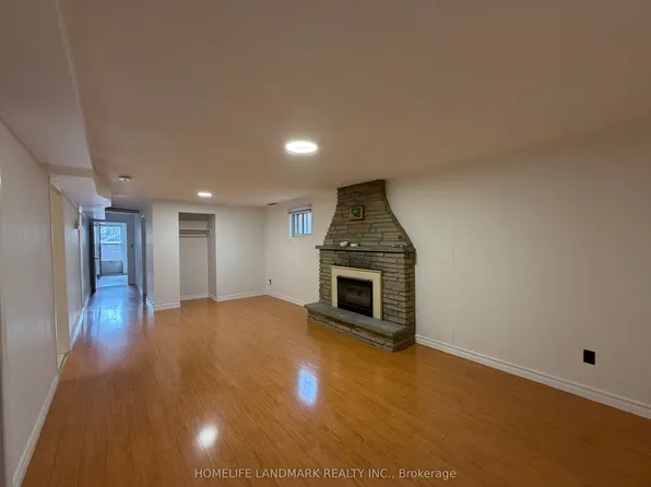 98 Van Horne Ave, Toronto, ON M2J 2T1