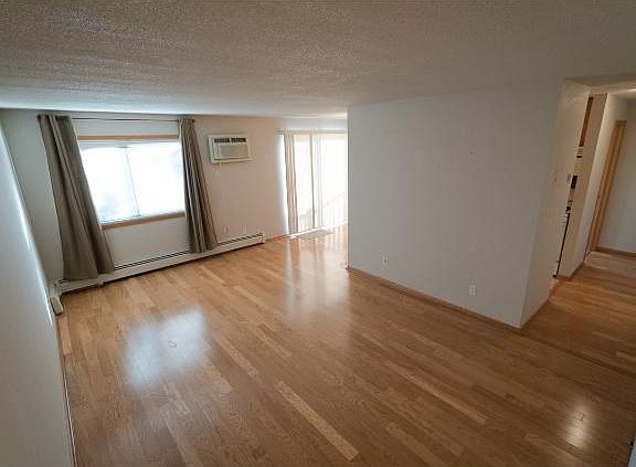 4th image of 333 8th St SE APT 311