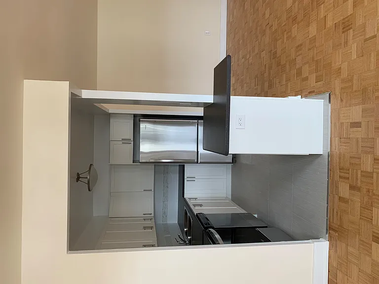170 Dudley Ave — Photo 16