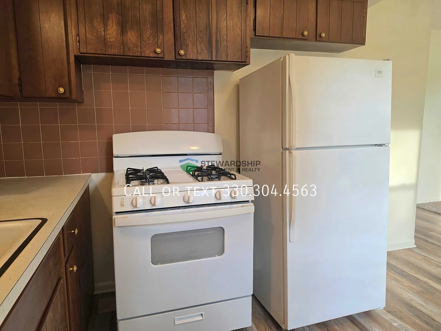 Two-Bedroom, One-Bathroom Duplex In Akron Available Now! — Photo 4