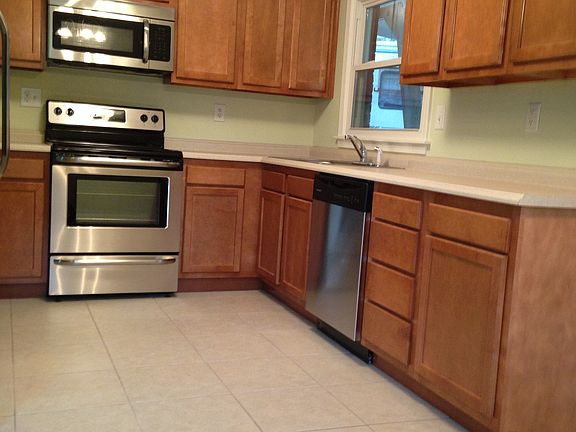 2nd image of 2327 Medford Ln