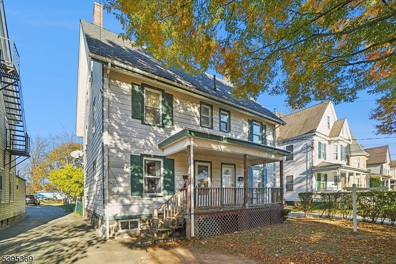 1st image of 11 Hillairy Ave