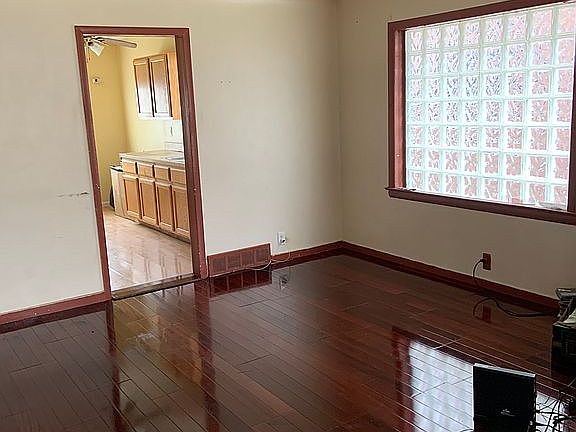 3rd image of 13134 Rosemary St