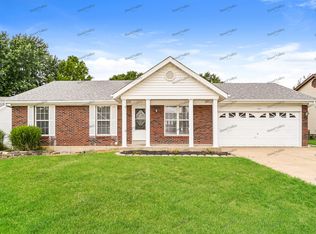 734 Bull Valley Dr, Saint Peters, MO 63304