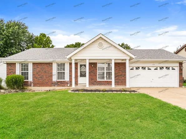 734 Bull Valley Dr, Saint Peters, MO 63304
