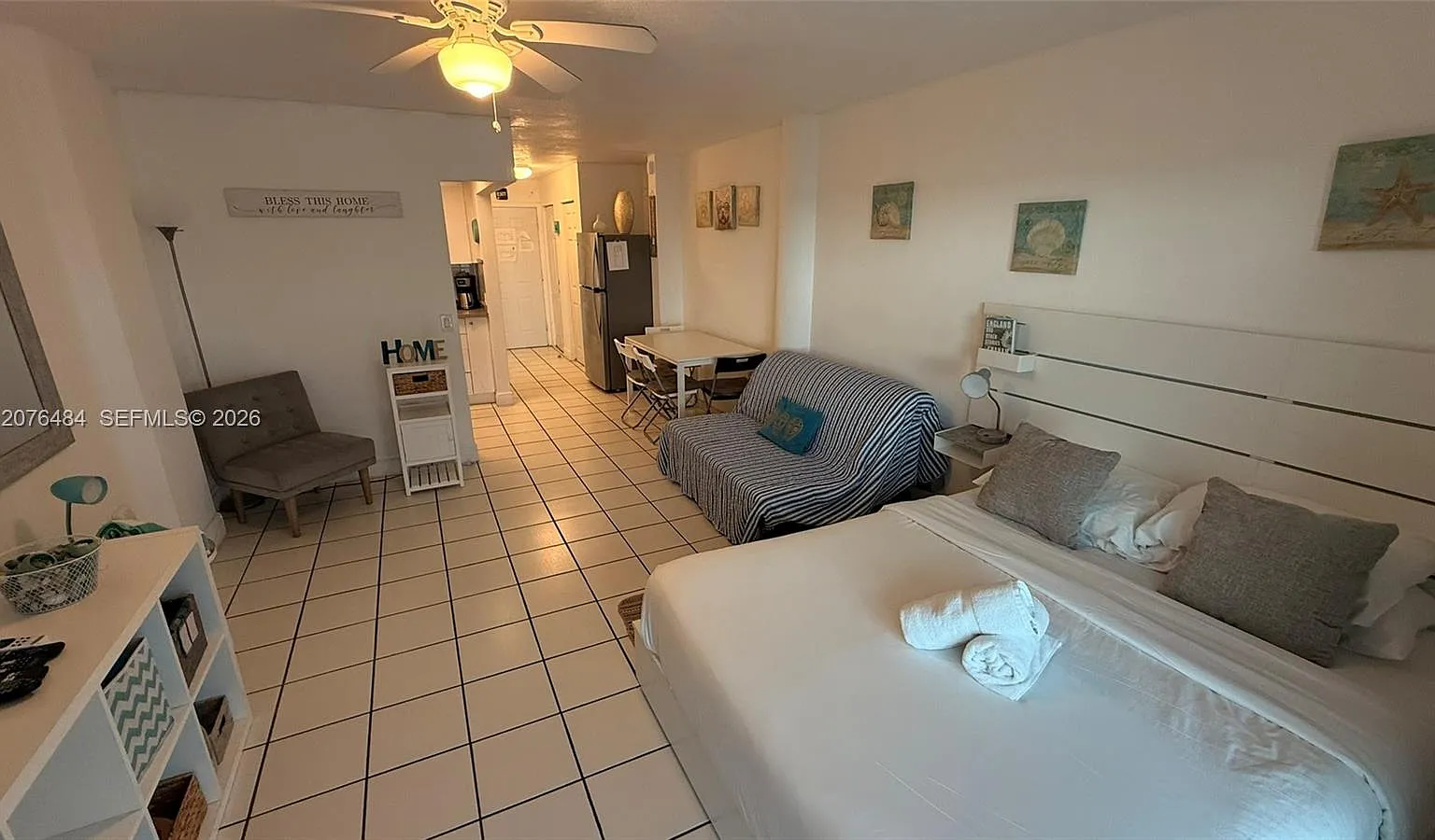 Bayshore Yacht & Tennis C — Photo 1