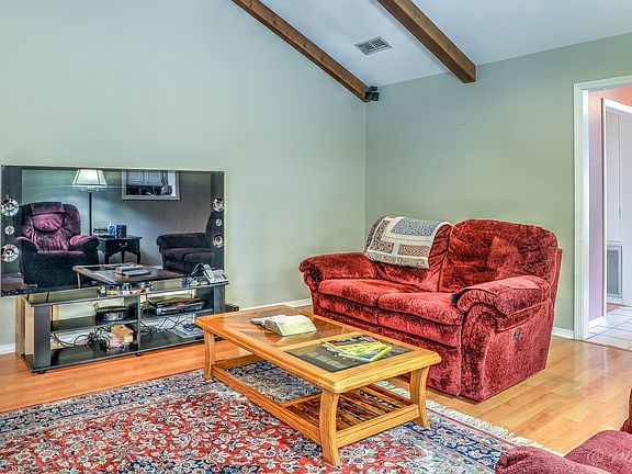 Living / Family Room