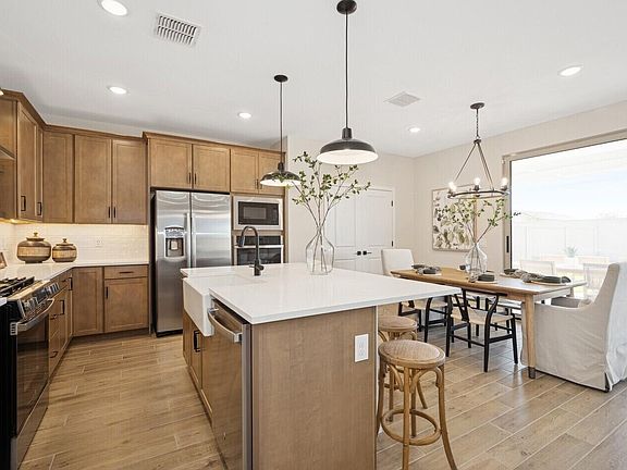 7th image of this home