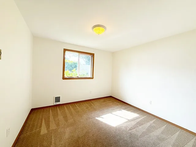 2695 McKinley Pl SE — Photo 19