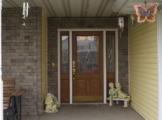 305 Winchester Dr, Seymour, WI 54165