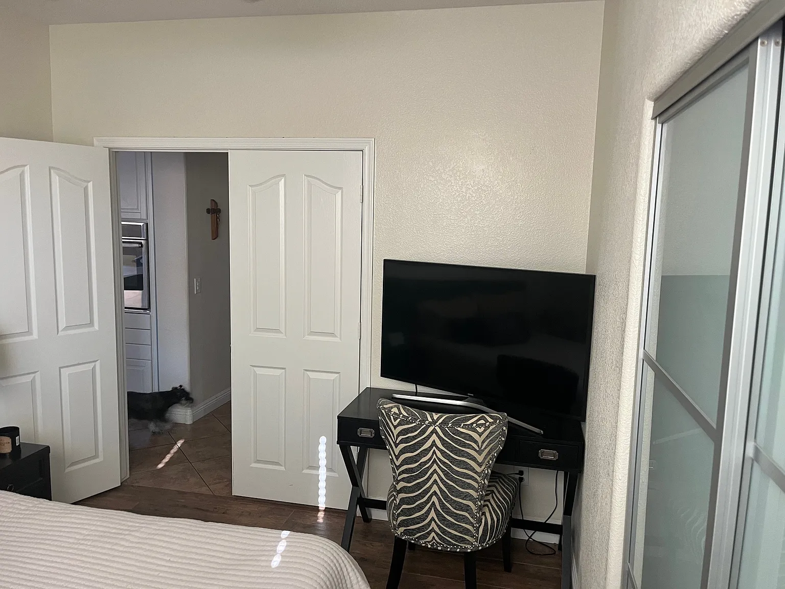 4 bed, 2505 sqft, $1,000 — Photo 4