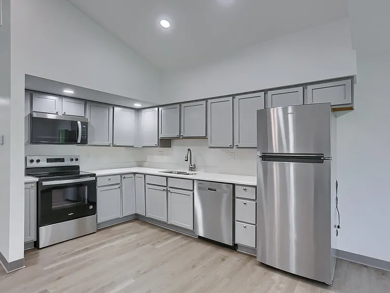 124 Kathleen Dr #6 — Photo 21