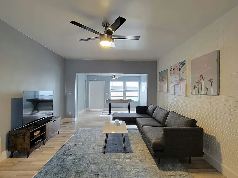 2215 N 20th Ave #2215 — Photo 7