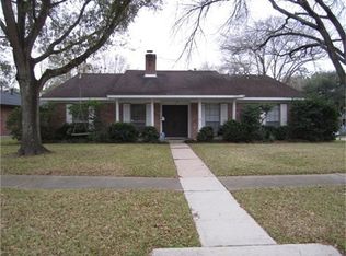 15202 Saint Cloud Dr, Houston, TX 77062