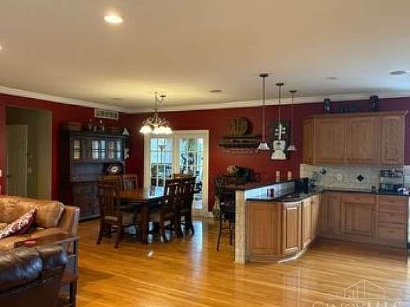 3rd image of 3004 Layhigh Rd