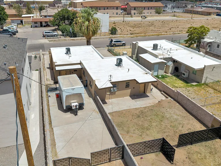8931 Robert Dr #EL — Photo 47