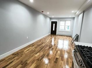 164-15 104th Rd, Jamaica, NY 11433
