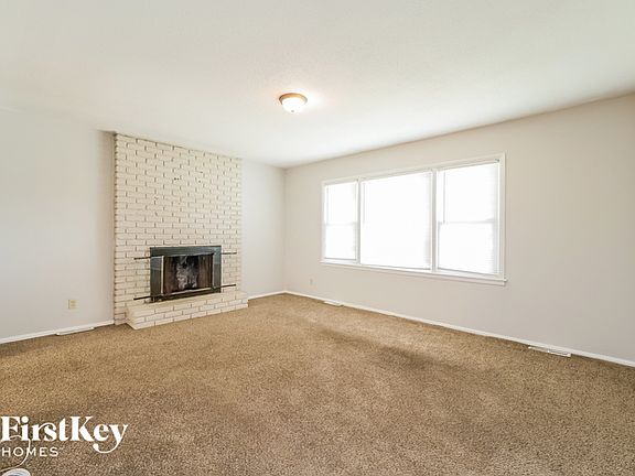 4th image of 8007 E 93rd Ter