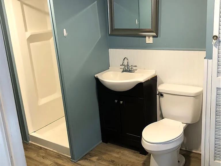 135 N Cedar St — Photo 13