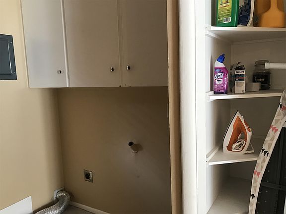 4th image of 1225 E Zenith Ave