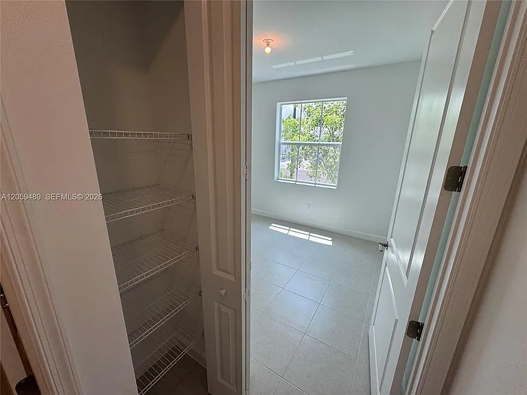 13664 Jubilee Ln — Photo 7