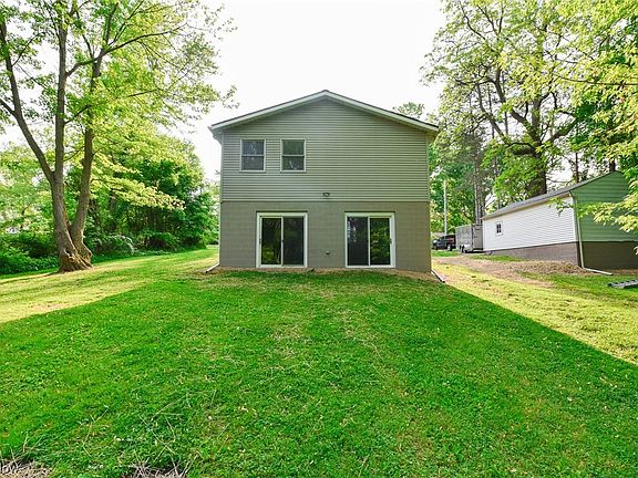 3rd image of 3671 Dean Dr