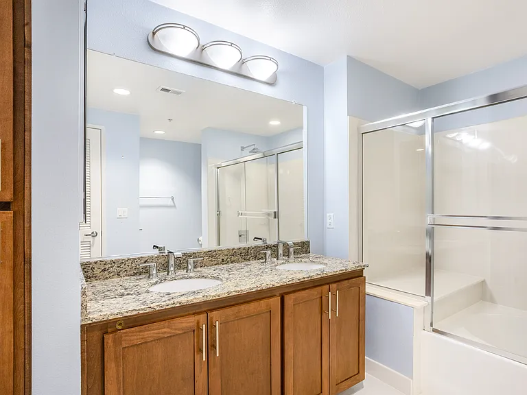 21301 Erwin St #526 — Photo 18