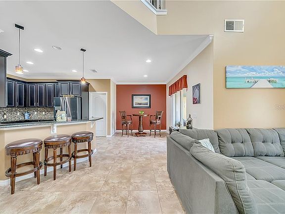 5th image of 5529 Siracusa Ln