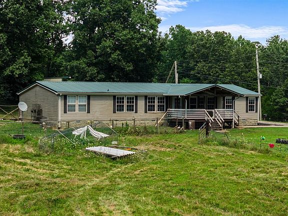 3rd image of 146 Mercer Rd