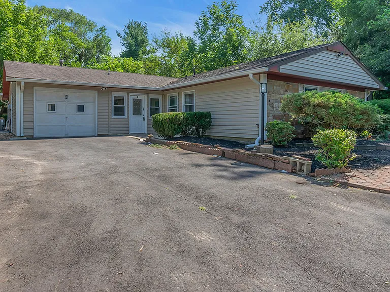 4 Twig Ct — Photo 57