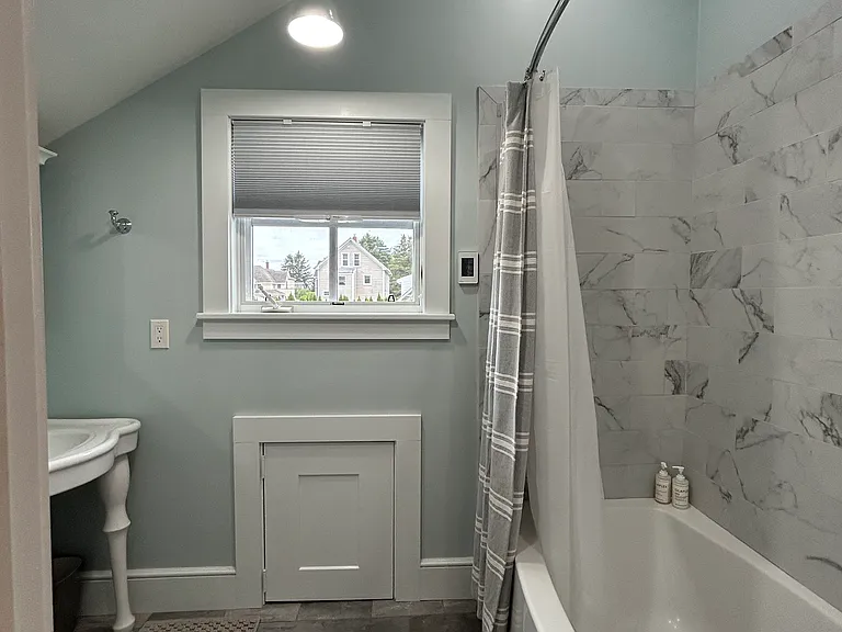 135 Elm St — Photo 11