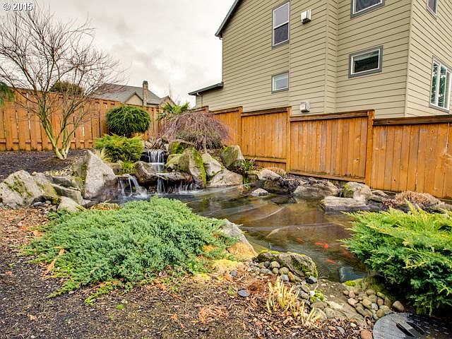 2nd image of 15000 SE Holland Loop
