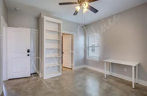 703 Maple St #1 — Photo 1