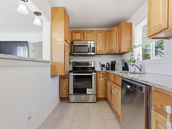4th image of 1257 Macon