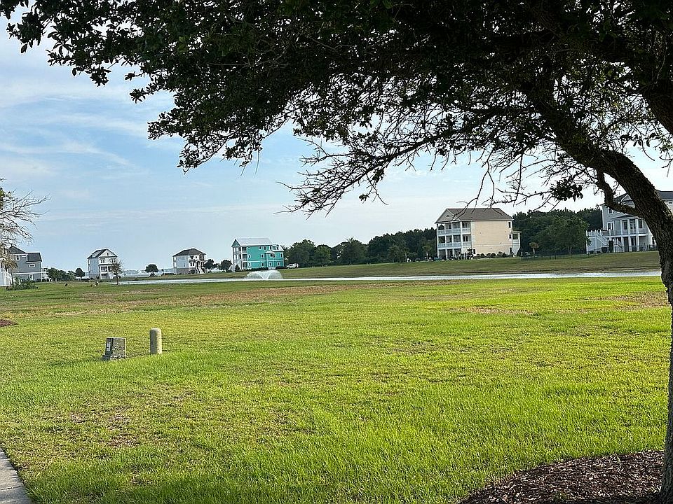 Lake front lot - sound view