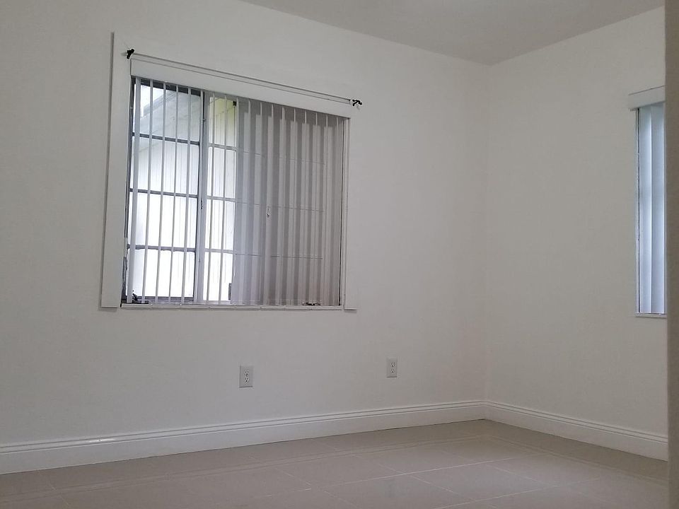 1st image of 643 NE 138th St #643