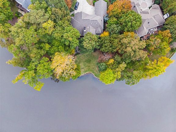 2nd image of 9095 Nesbit Lakes Dr
