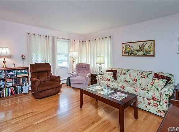 5th image of 180 Claremont St