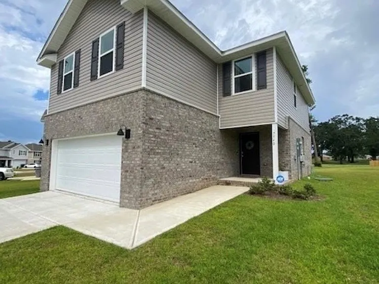 7540 Oak Lake Blvd — Photo 1