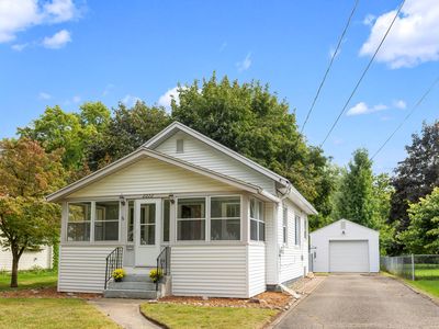 2222 Royce Ave, Kalamazoo, MI, 49001