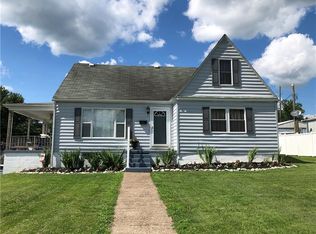 215 N St W, Ripley, WV 25271