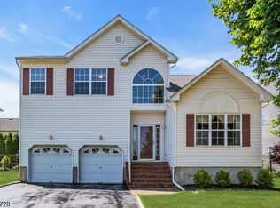 17 OKeefe Rd, Bridgewater Twp., NJ 08807