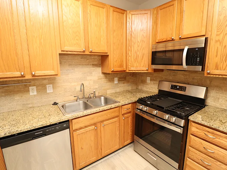8631 Neuse Club Ln #103 — Photo 9